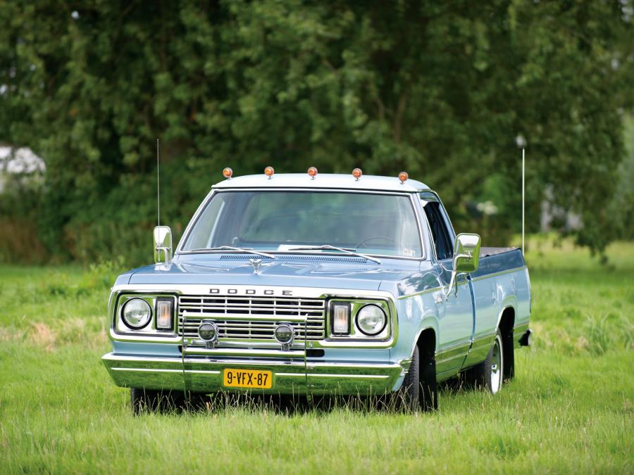  Dodge D150 Adventurer SE 1977 года  (фото 16 из 16)